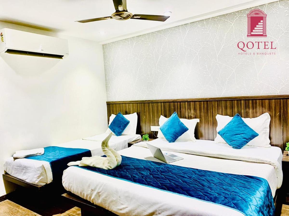 Qotel Hotel Rajouri Garden Above Ritu Marbles, Near Rajouri Garden Metro Station-Couple Friendly Nova Deli Exterior foto